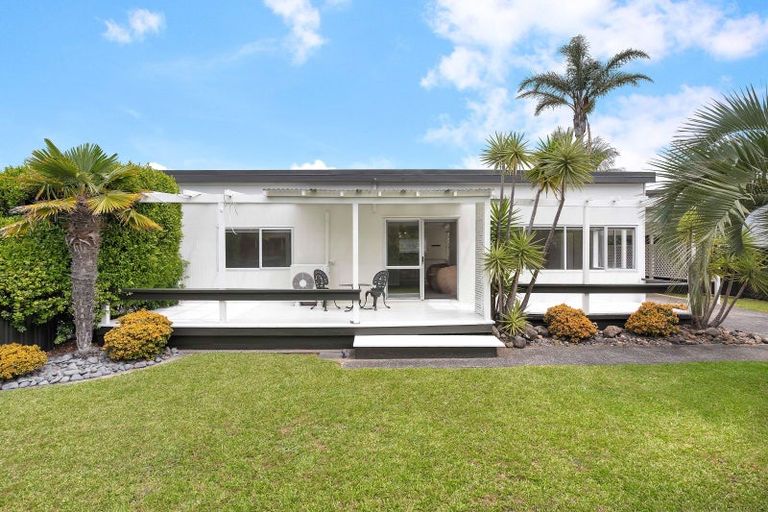 Photo of property in 403a Ocean Road, Whangamata, 3620