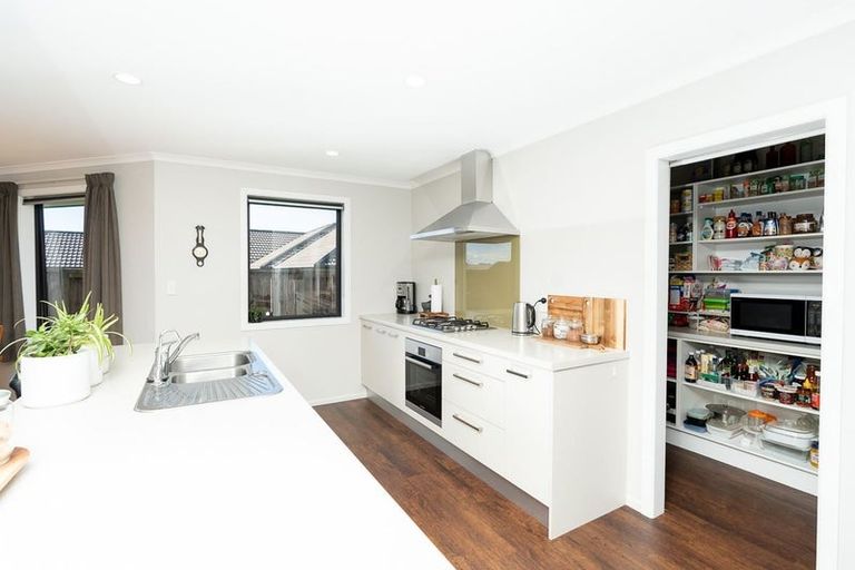 Photo of property in 15 Cole Thomas Place, Huntington, Hamilton, 3210