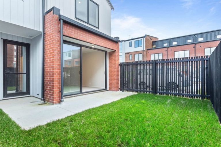 Photo of property in 2 Eyton Kay Road, Hobsonville, Auckland, 0616