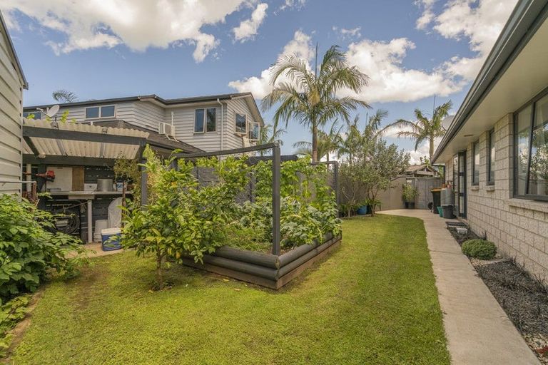 Photo of property in 20 Aquila Drive, Whitianga, 3510