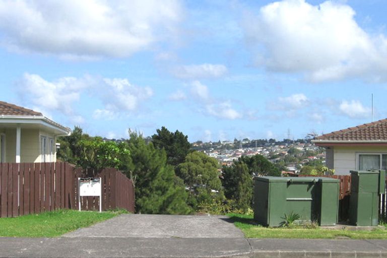 Photo of property in 14b Benchmark Drive, Massey, Auckland, 0614