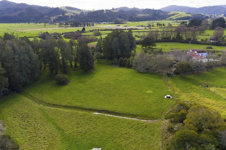 Photo of property in 1/69 Mckenzie Road, Mangere Bridge, Auckland, 2022