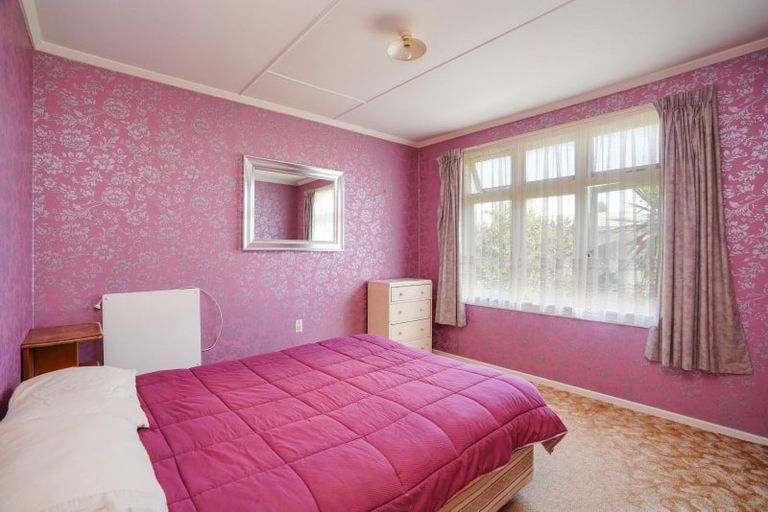 Photo of property in 17 Half Mile Road, Tuatapere, 9620