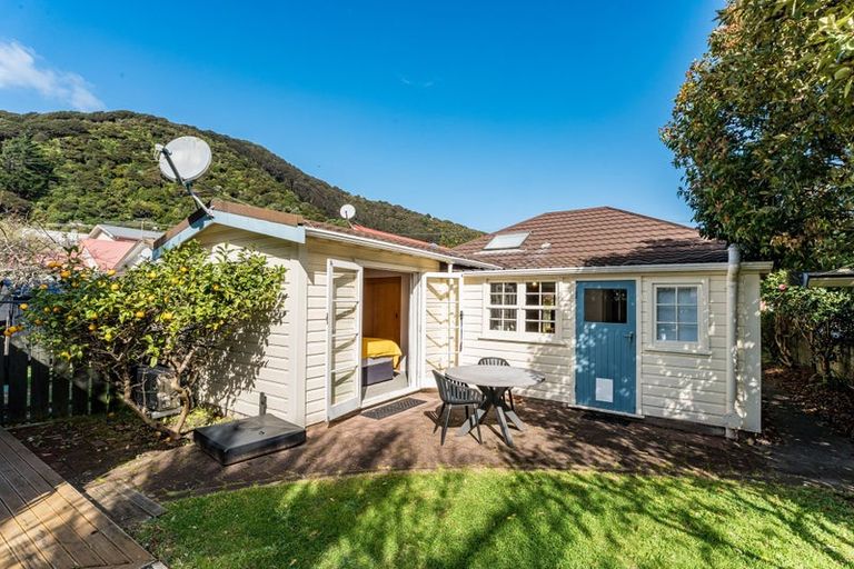 Photo of property in 26 Kauri Street, Eastbourne, Lower Hutt, 5013