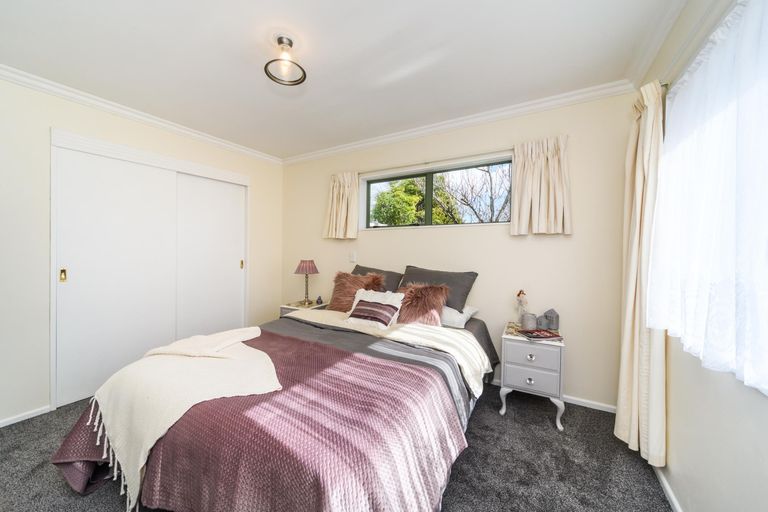 Photo of property in 72a Stanley Avenue, Palmerston North, 4414