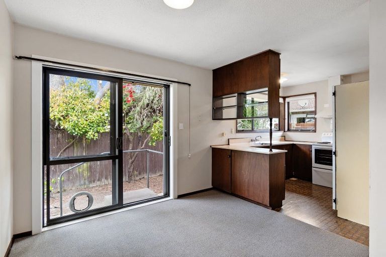 Photo of property in 2/77 Glenmore Avenue, Casebrook, Christchurch, 8051