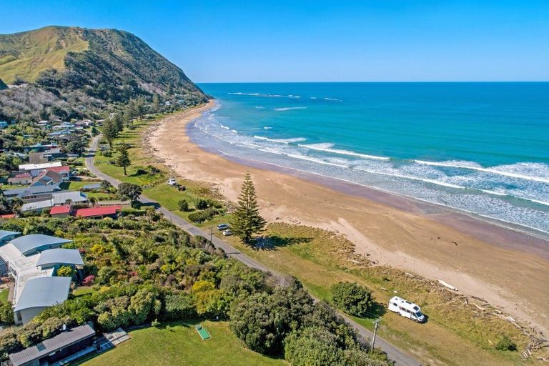Photo of property in 1c Makorori Beach Road, Makorori, Gisborne, 4073