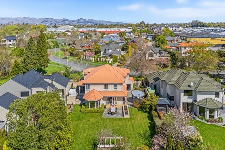 Photo of property in 140 Regent's Park Drive, Casebrook, Christchurch, 8051