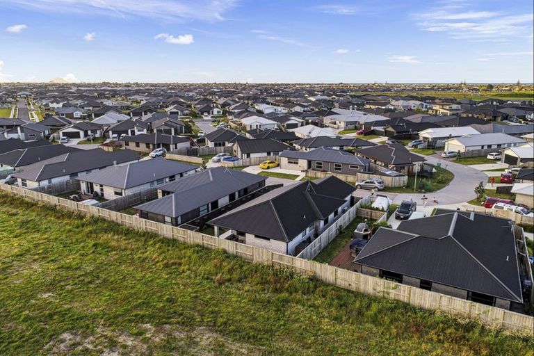 Photo of property in 33 Taioma Close, Papamoa, 3118