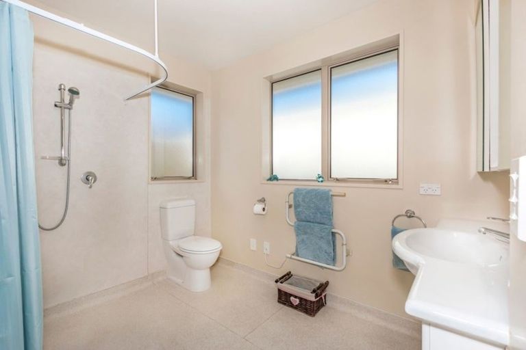 Photo of property in 1/120b Saint Martins Road, Saint Martins, Christchurch, 8022