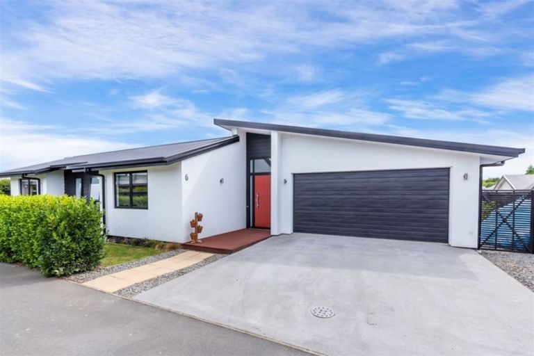 Photo of property in 6 Hyde Place, Halswell, Christchurch, 8025