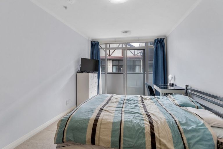 Photo of property in Monvie Apartments, 105/15 Holland Street, Te Aro, Wellington, 6011