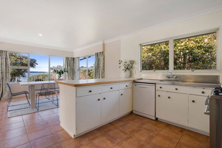 Photo of property in 22 Giles Way, Tanners Point, Katikati, 3177