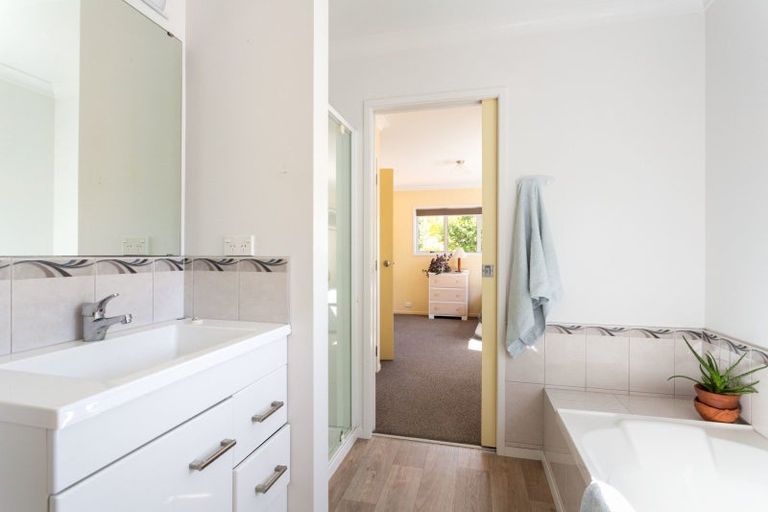 Photo of property in 24a Moewai Park Road, Whitianga, 3510