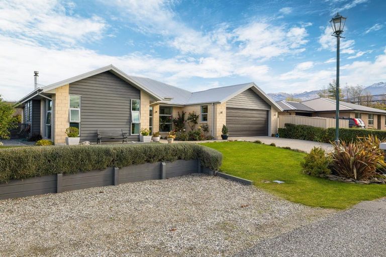 Photo of property in 5 Missy Crescent, Mount Pisa, Cromwell, 9383