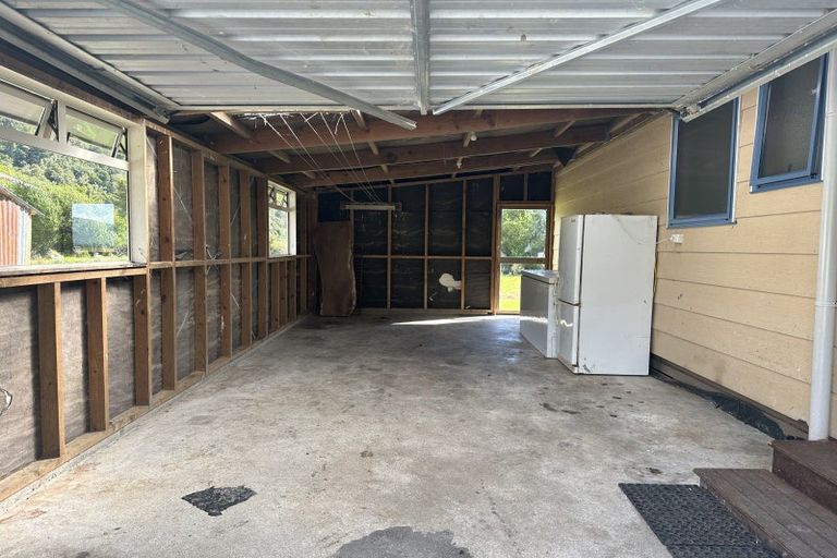 Photo of property in 4248 Harihari Highway, Harihari, 7884