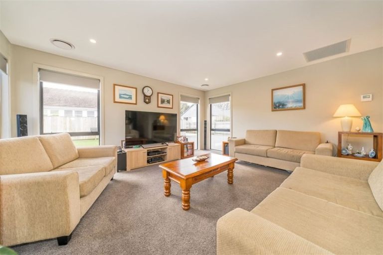 Photo of property in 27a Tennyson Street, Trentham, Upper Hutt, 5018