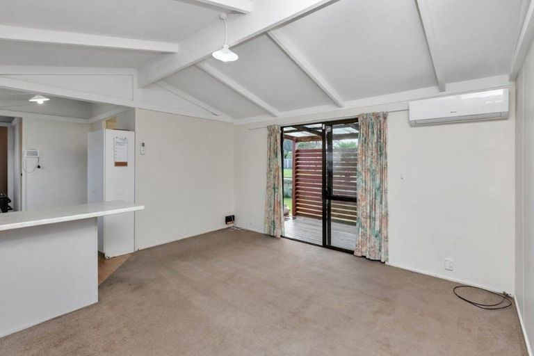 Photo of property in 15 Tamure Place, Ruakaka, 0116
