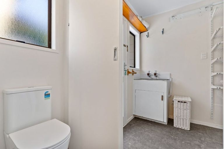 Photo of property in 56 Pemberton Avenue, Bayview, Auckland, 0629