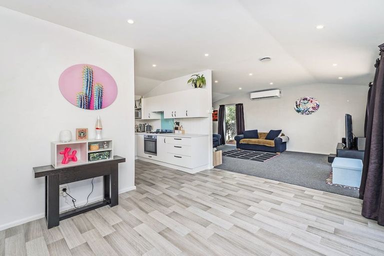 Photo of property in 11 Bayswater Crescent, Bromley, Christchurch, 8062