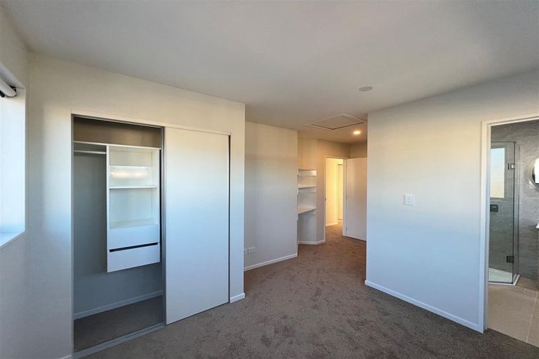 Photo of property in 27 Arahopu Place, Papakura, 2110