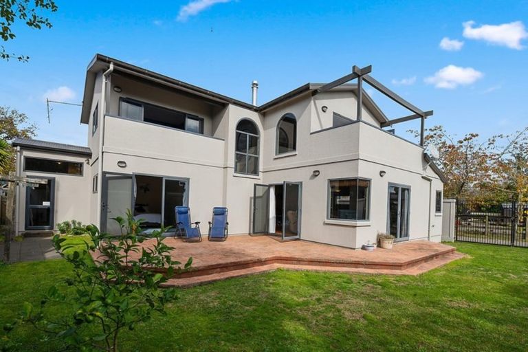 Photo of property in 13 Holden Avenue, Holdens Bay, Rotorua, 3010