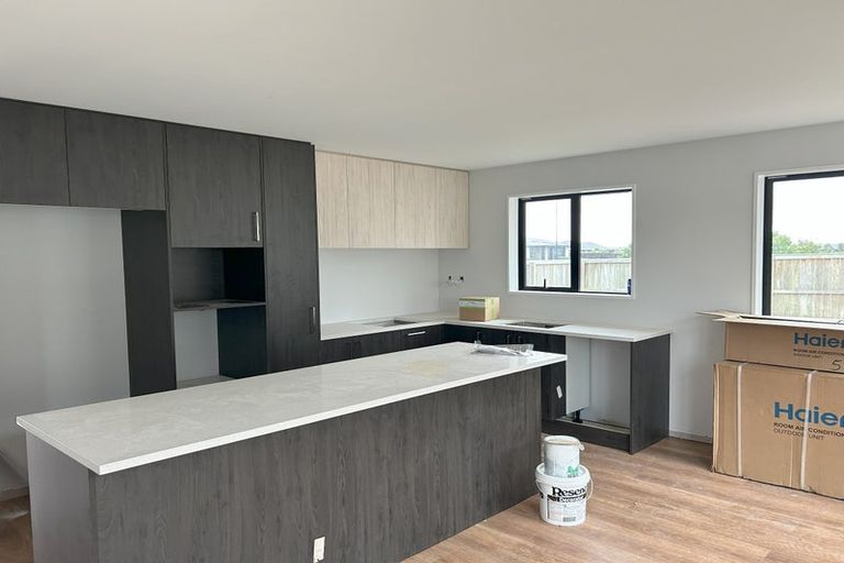 Photo of property in 43 Nicolau Avenue, Rolleston, 7615