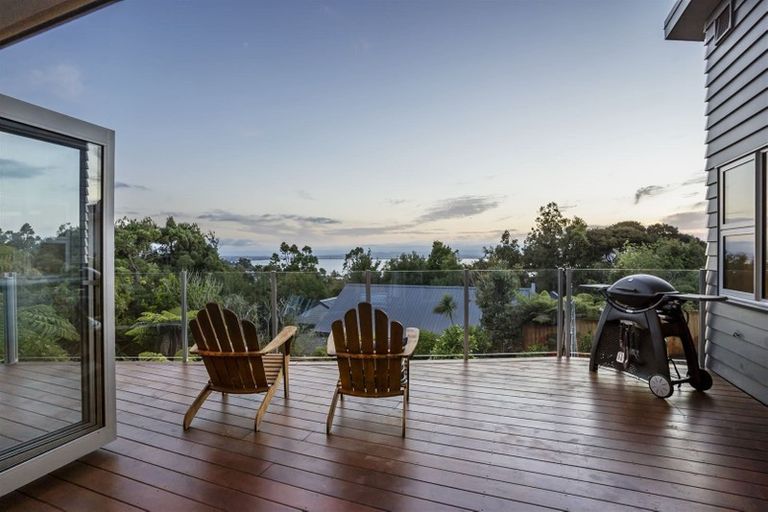 Photo of property in 126a Rangatira Road, Beach Haven, Auckland, 0626