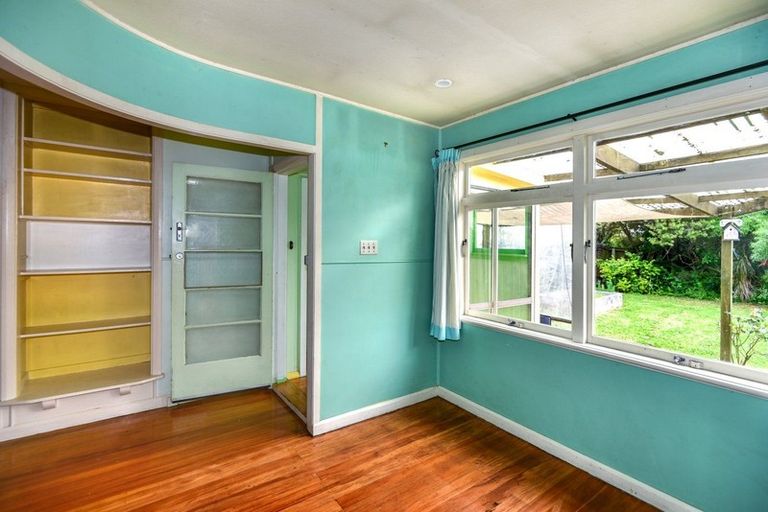 Photo of property in 9 Moyna Avenue, Dallington, Christchurch, 8061