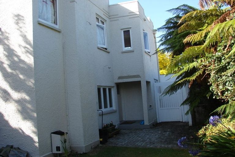 Photo of property in 21a Ninth Avenue, Tauranga, 3110