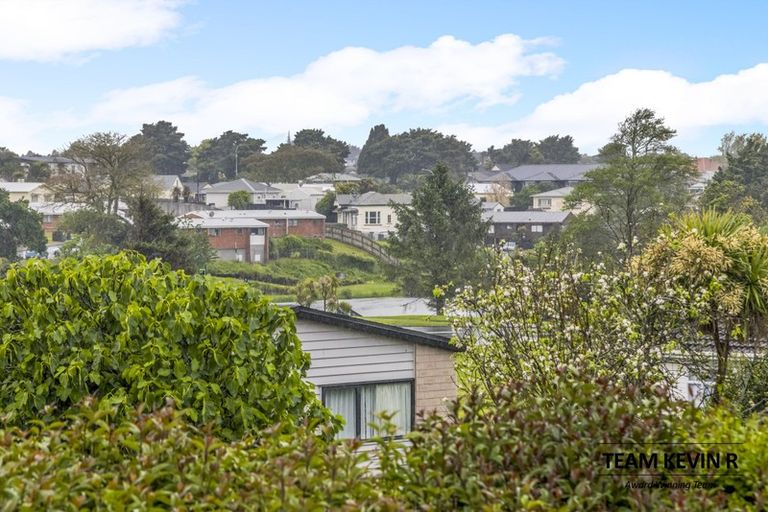 Photo of property in 1/4 Wood Street, Papakura, 2110