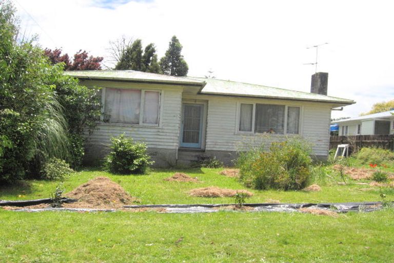 Photo of property in 35 Orchard Rise, Rosehill, Papakura, 2113