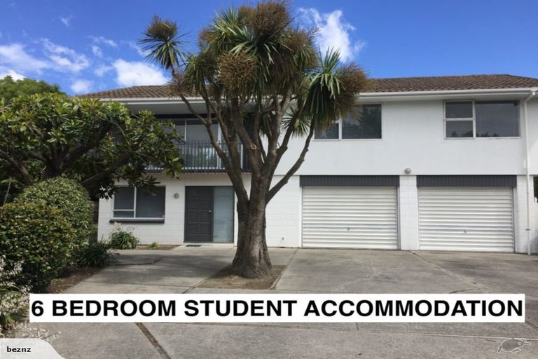 Photo of property in 12 Moorpark Place, Ilam, Christchurch, 8041