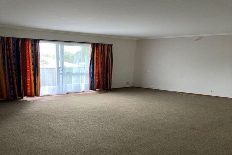 Photo of property in 22 Shortland Street, Regent, Whangarei, 0112