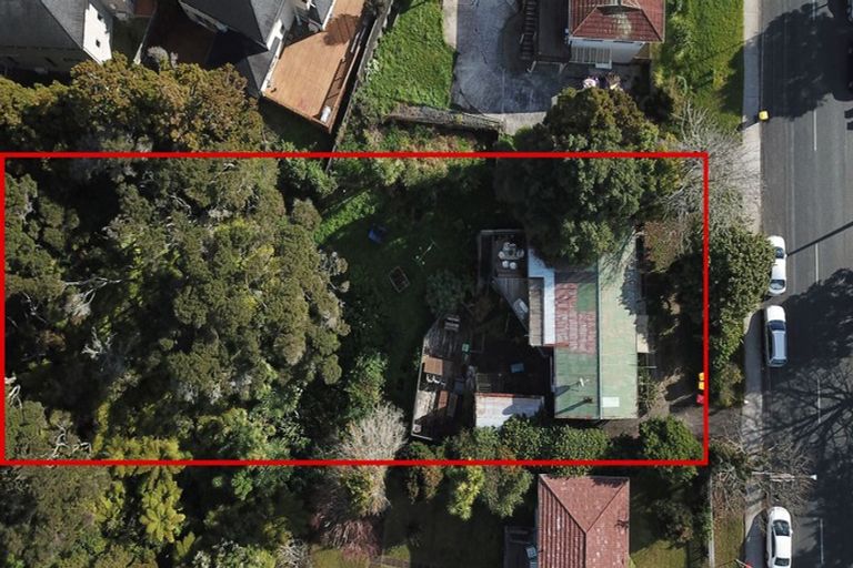 Photo of property in 21 Schnapper Rock Road, Greenhithe, Auckland, 0632