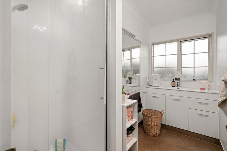 Photo of property in 193 Omokoroa Road, Omokoroa, 3114