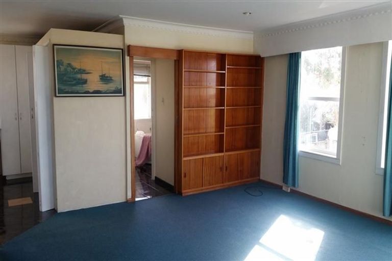 Photo of property in 18 Sulphur Beach Road, Northcote Point, Auckland, 0627