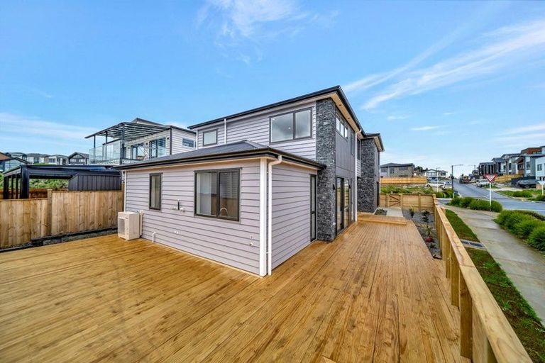 Photo of property in 1 Verdant View Avenue, Flat Bush, Auckland, 2019