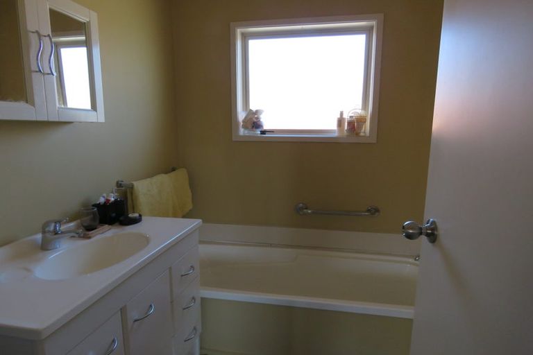 Photo of property in 4b Ray Street, Cromwell, 9310