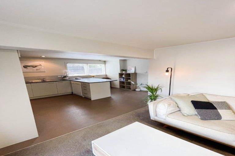 Photo of property in 1/35 Jaemont Avenue, Te Atatu South, Auckland, 0610