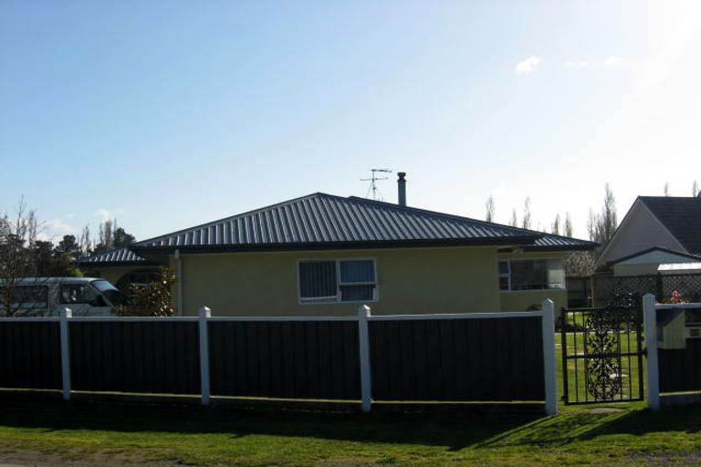 Photo of property in 29 Humphries Street, Greytown, 5712
