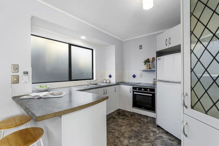 Photo of property in 26 Oteki Park Drive, Welcome Bay, Tauranga, 3112