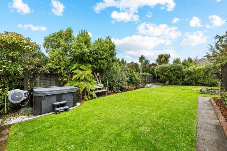 Photo of property in 38 Corson Avenue, Beckenham, Christchurch, 8023