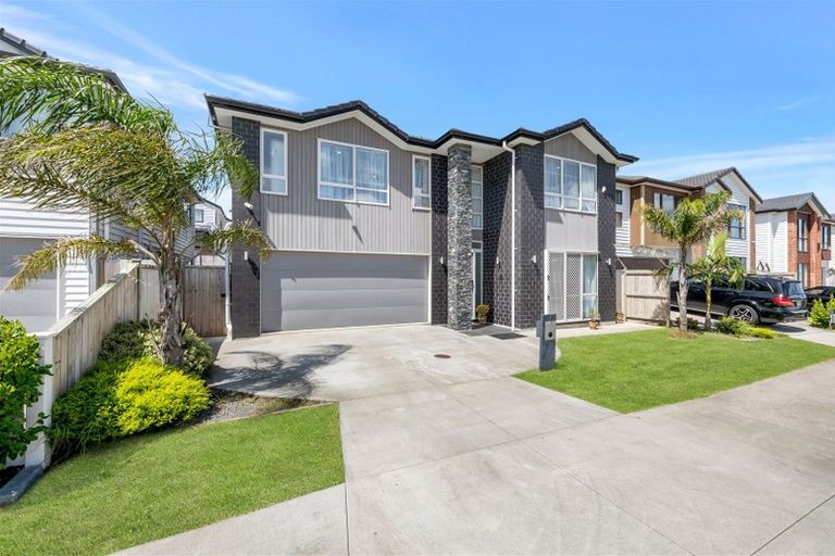 Photo of property in 7 Drumconnell Drive, Flat Bush, Auckland, 2019