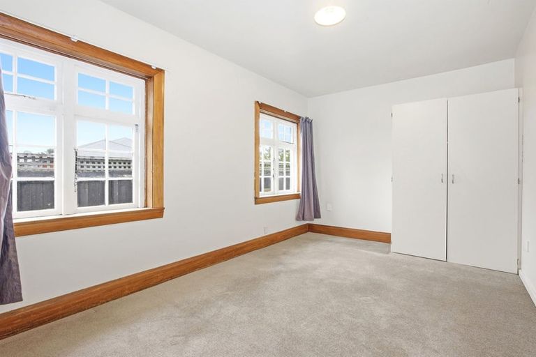 Photo of property in 335 Ferry Road, Waltham, Christchurch, 8011