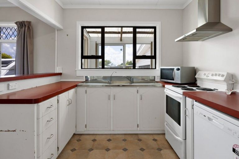 Photo of property in 43 Brown Street, Inglewood, 4330