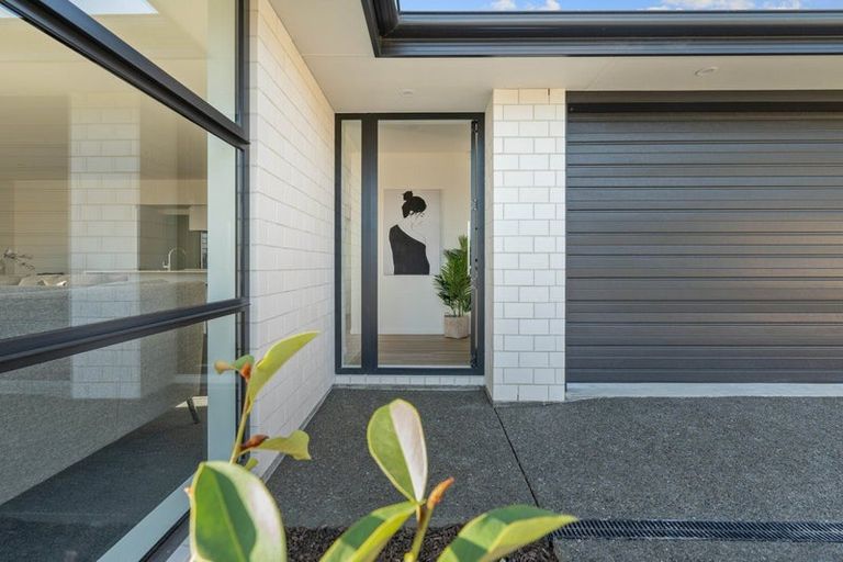 Photo of property in 4 Barnfields Close, Halswell, Christchurch, 8025