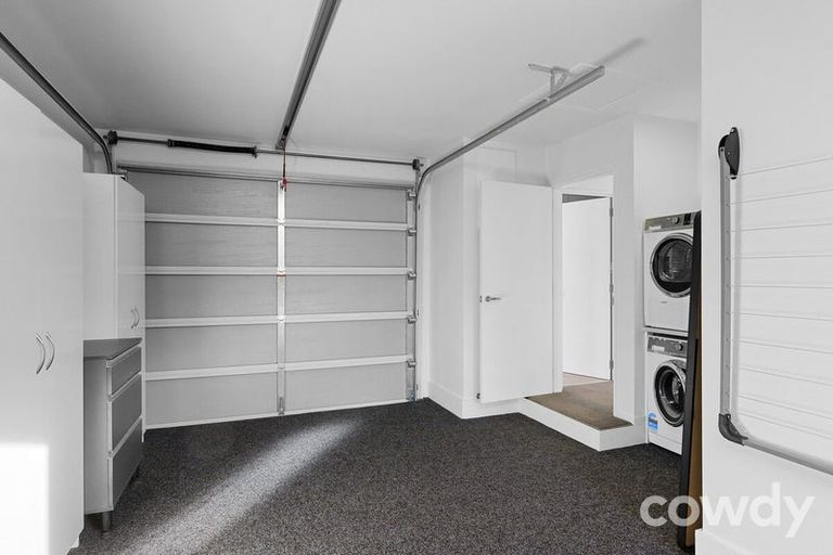 Photo of property in 3b Brookside Terrace, Bryndwr, Christchurch, 8053