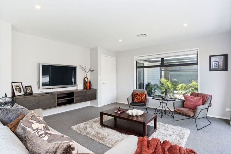 Photo of property in 6 Sarcodia Place, Papamoa Beach, Papamoa, 3118