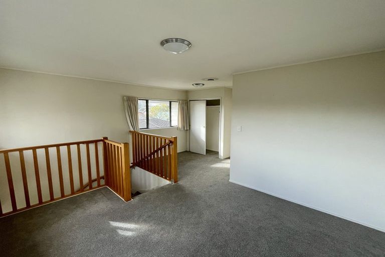 Photo of property in 3/8 Solana Court, Botany Downs, Auckland, 2010